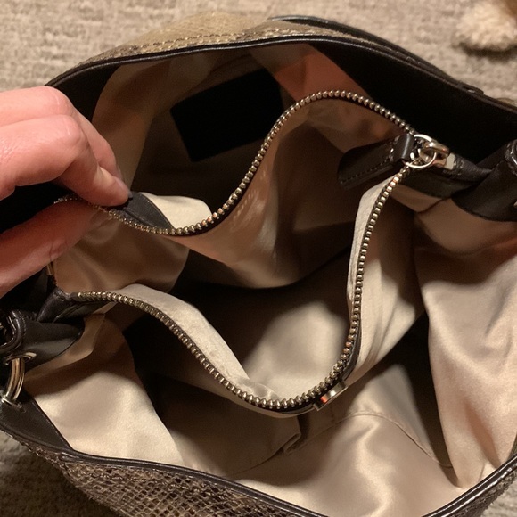 Coach purse - Picture 6 of 10